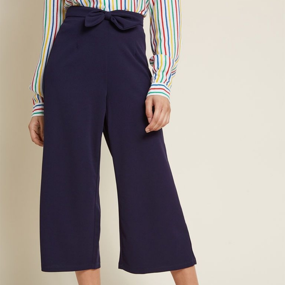 Modcloth/Compagnia Fantastica Best In Bow Pants